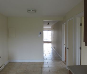 4 1/2 En Face De L'Hôpital Santa Cabrini - Photo 3