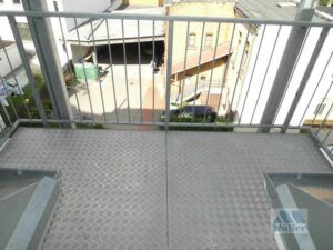 Mozartstr. 17, Wohnung 6 ~~~ Balkon, Bad mit Wanne und Dusche , Abstellraum im Treppenhaus, Keller - Photo 3