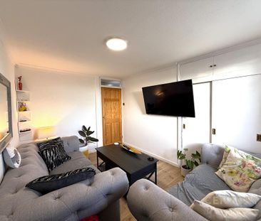 3 bedroom apartment to rent - Photo 4