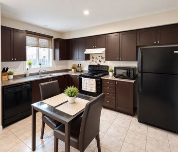 For Lease - 1786 Swan Street, Innisfil, Ontario - Photo 2