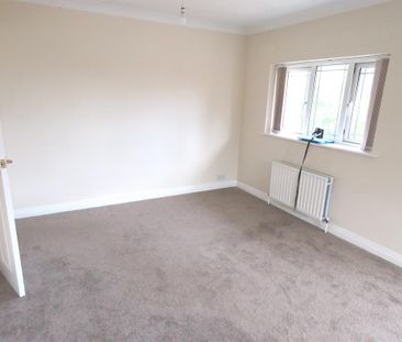 3 bedroom apartment to rent - Photo 2
