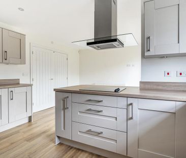 3 bedroom semi-detached house to rent - Photo 6