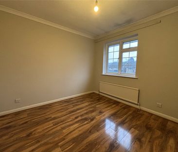 Hawley Road, Hawley, GU17 - Photo 2