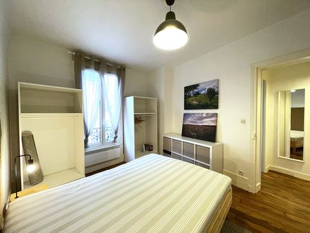 RUE DE VILLENEUVE - 2 pièces - 30 m² - Photo 2