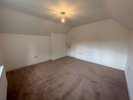 3 bedroom detached house to rent - Photo 4