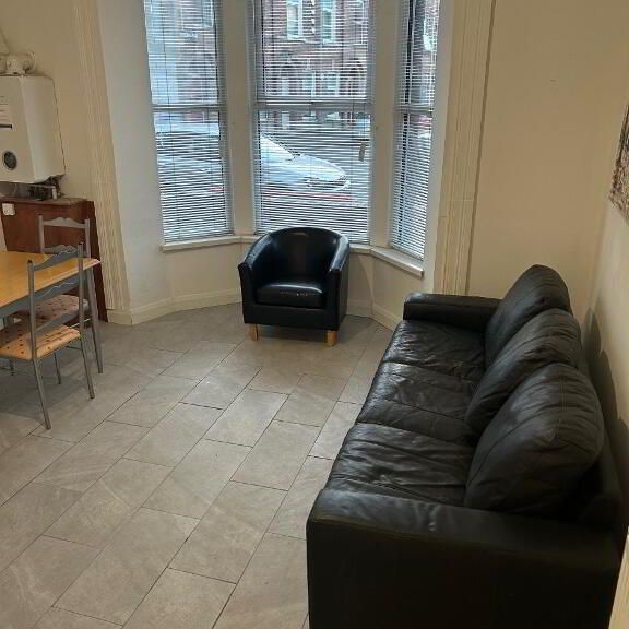 Unit 1, 34 Wolseley Street, Belfast, BT7 1LG - Photo 1