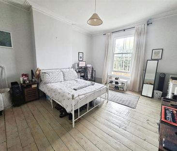 5 bedroom terraced house to rent - Photo 4