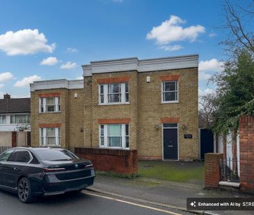 4 bedroom semi-detached house to rent - Photo 3