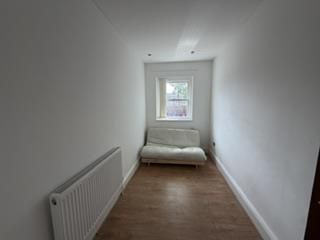 3 bedroom flat to rent - Photo 5