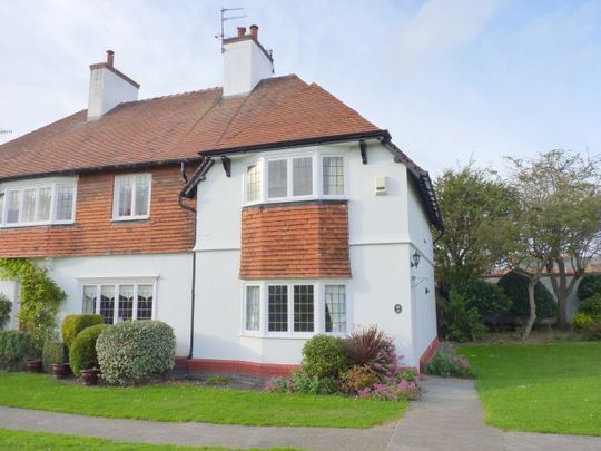 Lower Road, Port Sunlight - Photo 1