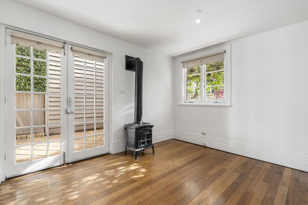 Thinking of selling? Contact our agent - Photo 1