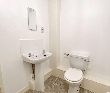 2 bedroom apartment to rent - Photo 6