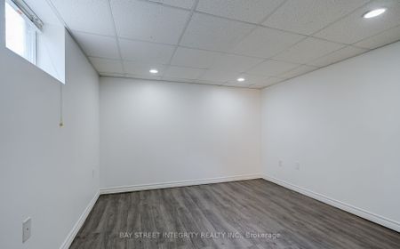 For Lease - 65 Walter Avenue Unit# BSMT big bedroom, Newmarket, Ontario - Photo 5