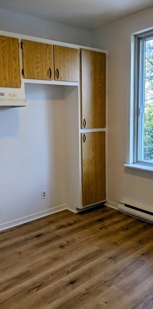 Logement Rénové 3 1/2 - Personne Seule - Photo 1