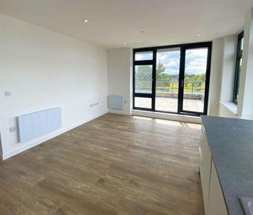 Viewpoint House, London Road, Staines-upon-thames, Surrey, TW18 - Photo 1