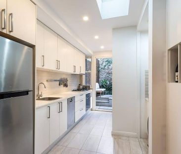 Stylish Inner-City Living in the Heart of Newtown - Photo 5
