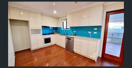 Great Single Level Home - Photo 5