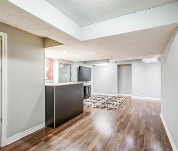 For Lease - 18 Rogers Trail, Bradford West Gwillimbury, Ontario - Photo 3