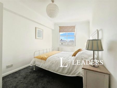 1 bedroom flat to rent - Photo 3