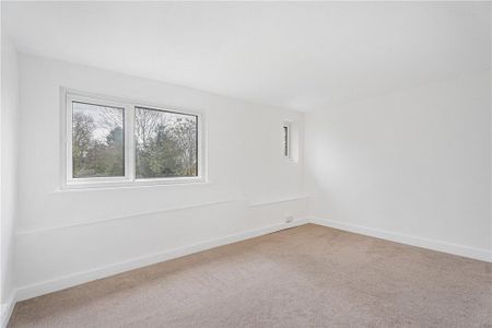 4 bedroom detached house to rent - Photo 4
