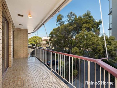 9/5 Grosvenor Road, Indooroopilly, QLD 4068 - Photo 5