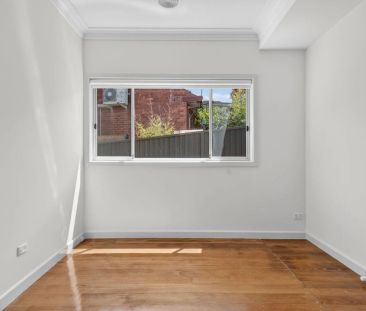 4‑Bedroom Family Home in Prime Glen Iris Location - Gardener includ... - Photo 3