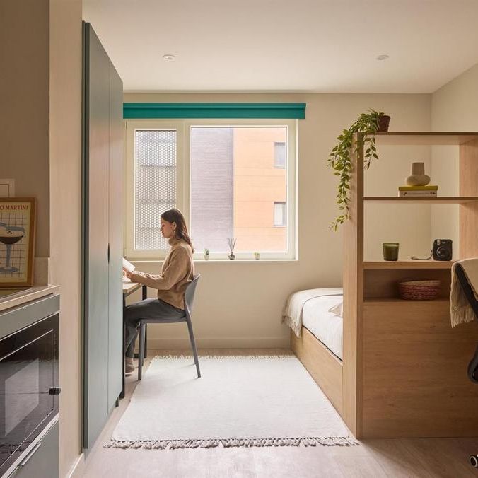 Studio to rent - Photo 1