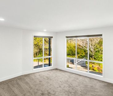 Charming 5-Bedroom Home Near Clevedon Village! - Photo 4