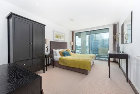 Bridges Court Road, London, SW11 - Photo 2