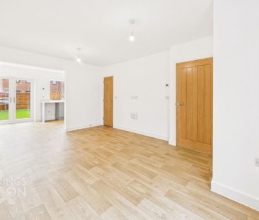 2 bedroom semi-detached house to rent - Photo 3