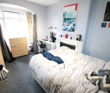 4 bedroom terraced house to rent - Photo 2