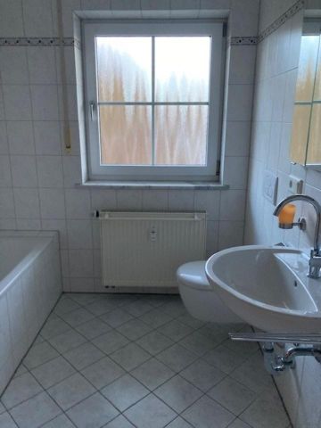 Eine Wohnung im Erdgeschoß - frei - Photo 3