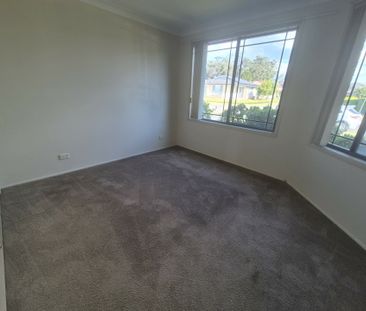 Spacious Family Home in a Quiet and Convenient Location - Photo 3