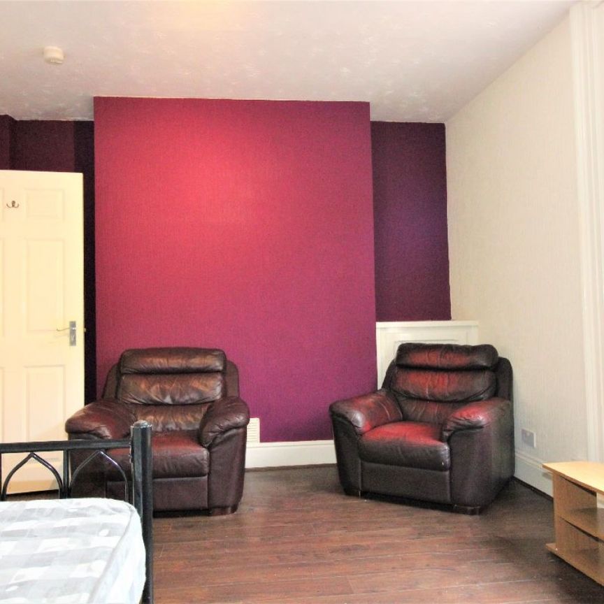 Latham Street Flat, PRESTON, Lancashire PR1 3TE - Photo 1