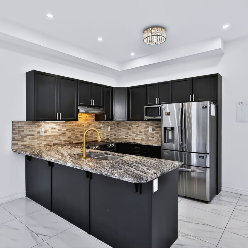 For Lease - 1 Rowley Street, Brantford, Ontario - Photo 1
