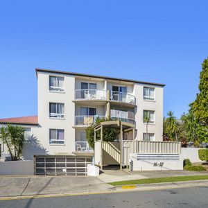 Walk to Everything - Resort Lifestyle in Southport - Photo 3