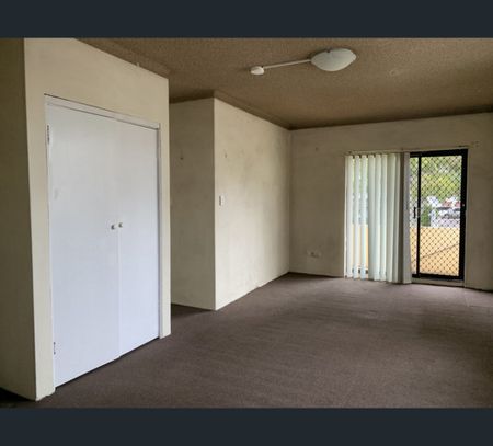 2/26 Chamberlain Street, Campbelltown, NSW 2560 - Photo 3