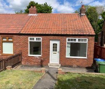 2 bedroom semi-detached bungalow to rent - Photo 6