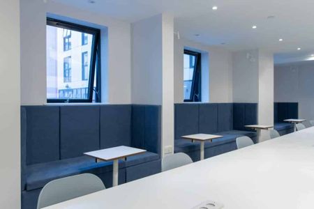 Bronze Studio - Photo 3