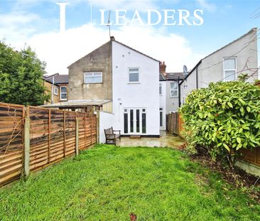 4 bedroom house to rent Bournemouth Park Road, Southend-on-Sea, Ess... - Photo 3