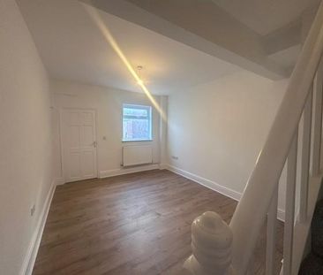 3 bedroom property to rent - Photo 1