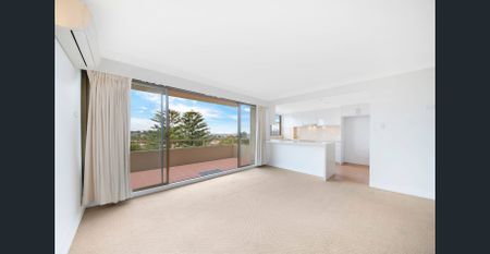 SUPER SPACIOUS APARTMENT! - Photo 3