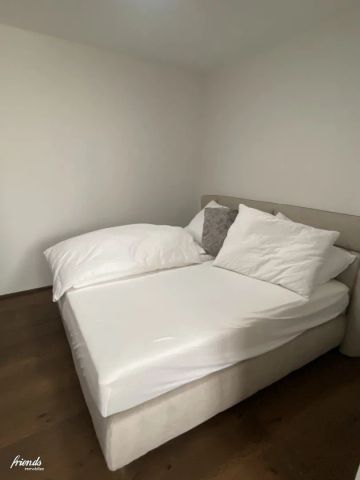 Möblierte Dachgeschosswohnung! Perfekt für Singles oder Pärchen! - Photo 3