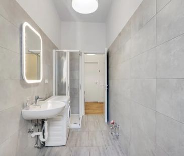 Corso di Porta Romana, Milan, Lombardy 20122 - Photo 5