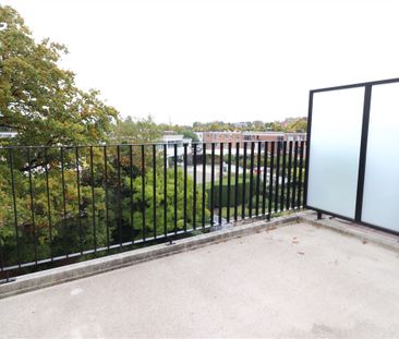 Appartement te huur in Wilrijk - Photo 2