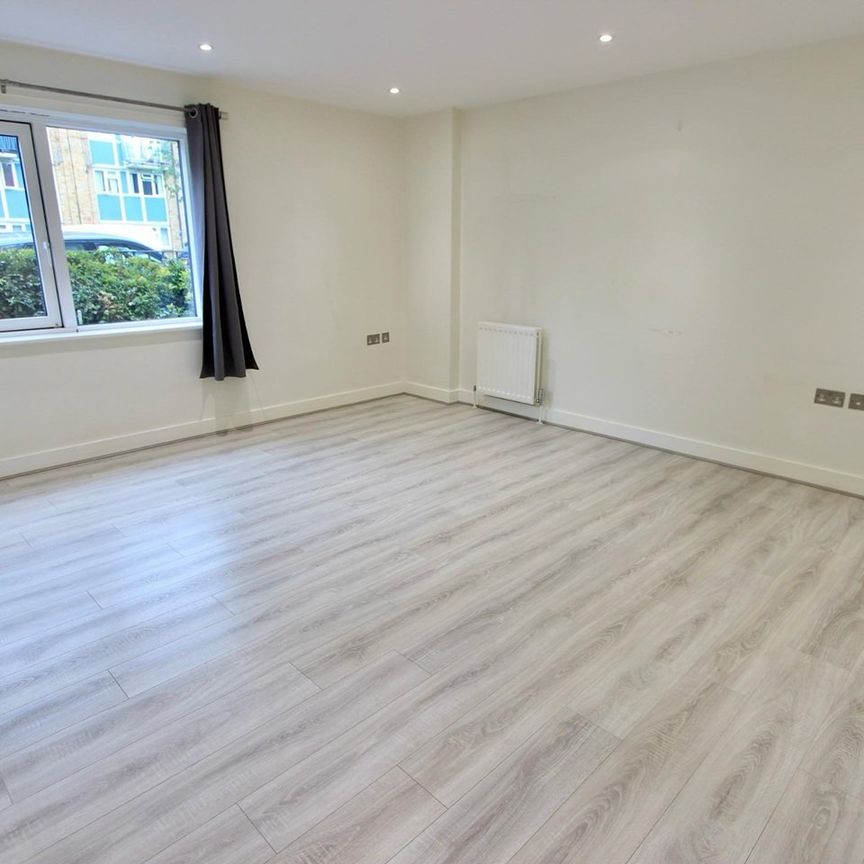 2 Bed Flat, Alice Court, N22 - Photo 1