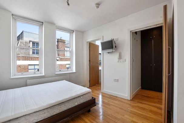 Studio to rent - Photo 1