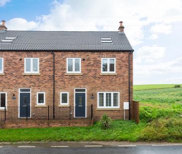 4 bedroom semi-detached house to rent - Photo 2