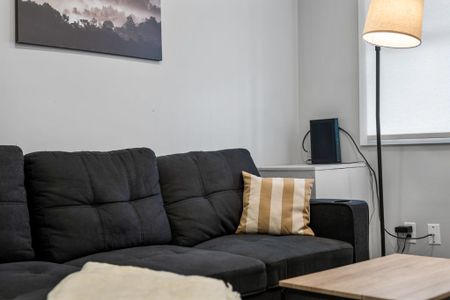 For Lease - 164-168 Picton Street Unit# 2, Hamilton, Ontario - Photo 5