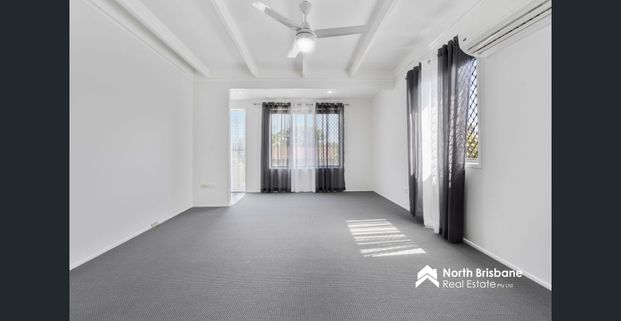 WALK TO SCHOOL / FRESHLY PAINTED / NEW CARPET – KALLANGUR - Photo 1